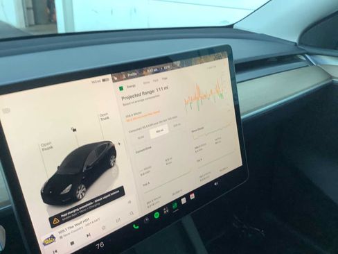 Used 2023 Tesla Model Y Long Range AWD/4WD image 17