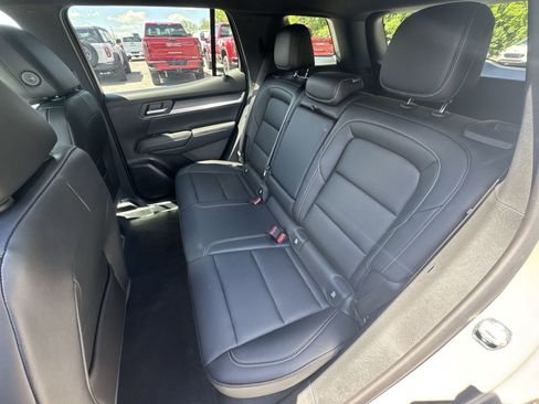 New 2026 GMC Terrain Elevation AWD/4WD image 24