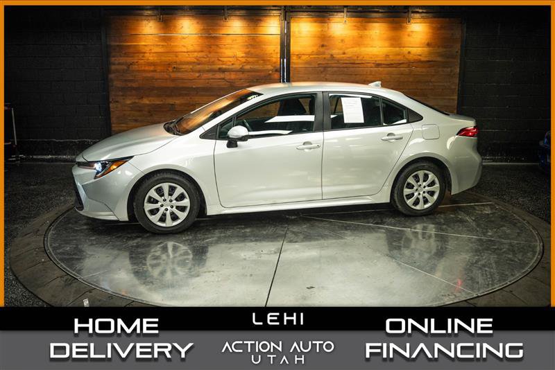 Used 2025 Toyota Corolla LE FWD image 1
