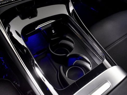 Certified 2025 Mercedes-Benz GLC 300 image 25