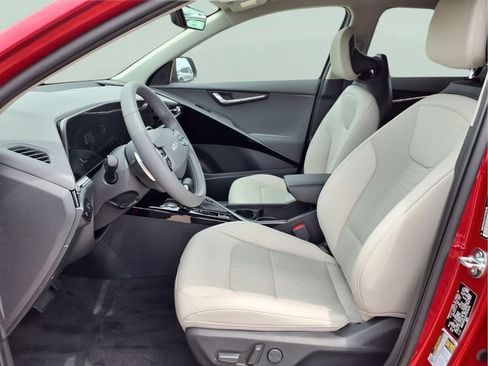 New 2026 Kia Niro EX FWD image 15
