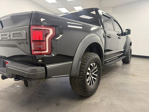 Used 2019 Ford F150 Raptor w/ Equipment Group 802A Luxury image 19