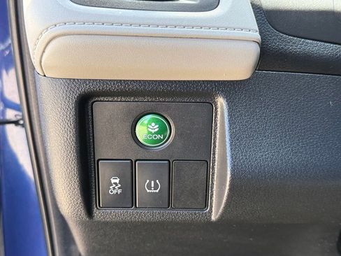 Used 2017 Honda HR-V EX-L image 25