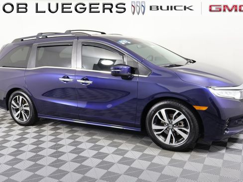 Used 2023 Honda Odyssey Touring image 2