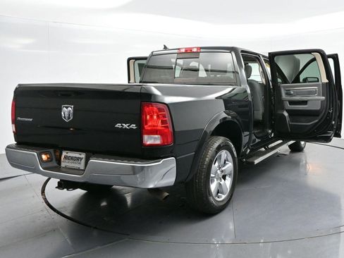 Used 2016 RAM 1500 SLT AWD/4WD image 40