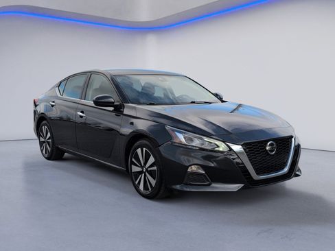 Used 2022 Nissan Altima 2.5 SV image 10