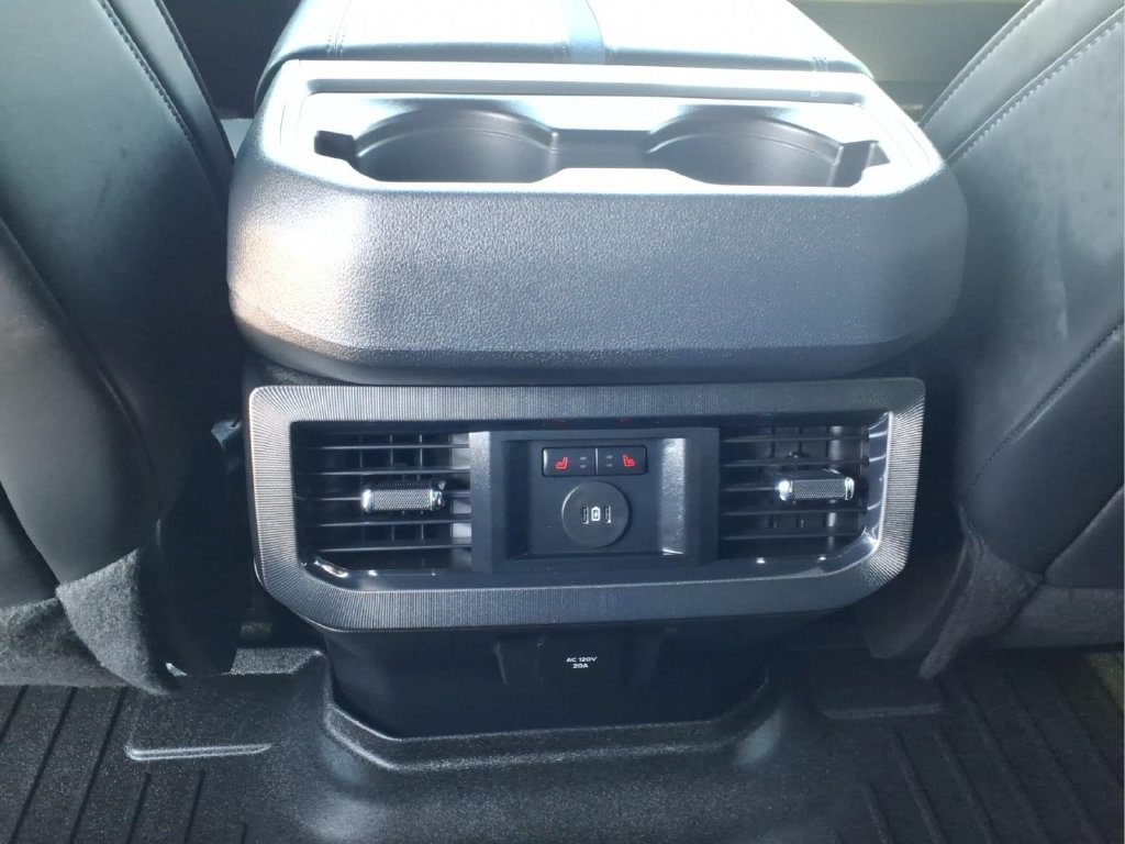 Used 2025 Ford F350 Platinum AWD/4WD image 19