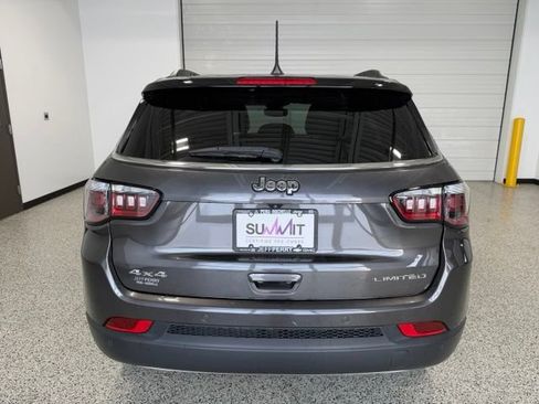 Used 2023 Jeep Compass Limited AWD/4WD image 4