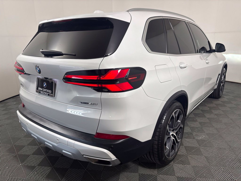 Certified 2024 BMW X5 sDrive40i w/ Premium Package RWD image 5