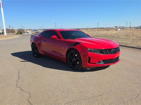 Used 2020 Chevrolet Camaro LT w/ RS Package image 4