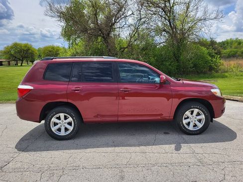 Used 2010 Toyota Highlander 2WD image 6