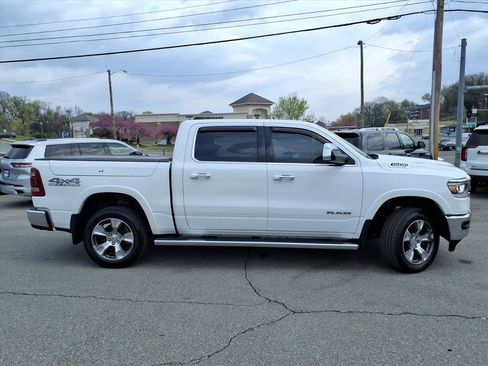 Used 2022 RAM 1500 Laramie AWD/4WD image 2
