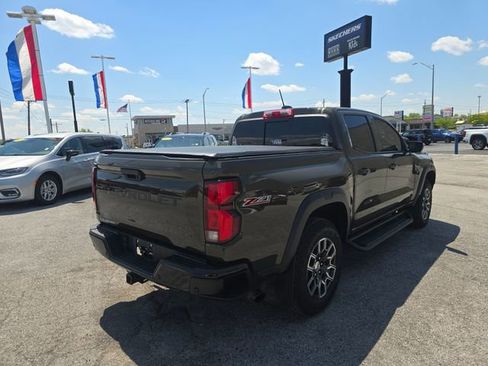 Used 2024 Chevrolet Colorado Z71 w/ Z71 Convenience Package 2 AWD/4WD image 5