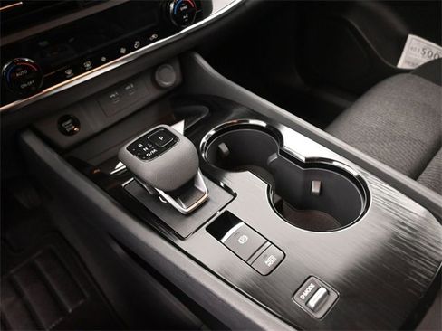 New 2026 Nissan Rogue SV image 31