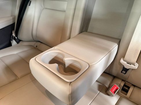 Used 2025 Nissan Rogue SL w/ Tech Package image 19