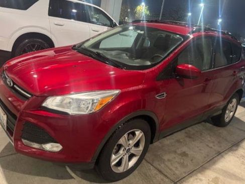 Used 2016 Ford Escape SE image 5