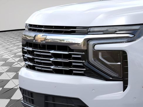 New 2026 Chevrolet Suburban Premier AWD/4WD image 14