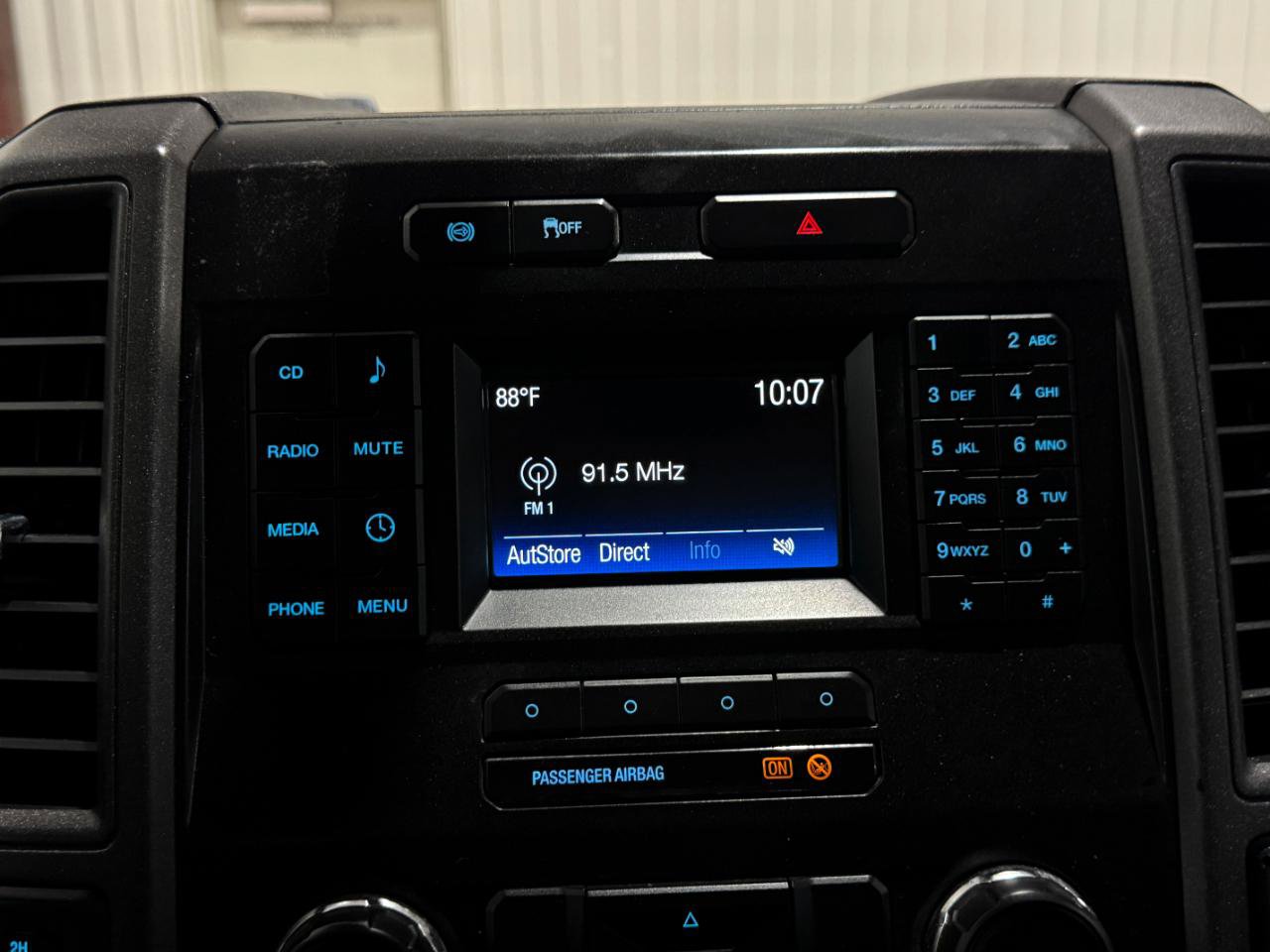 Used 2018 Ford F350 XL w/ Power Equipment Group AWD/4WD image 32