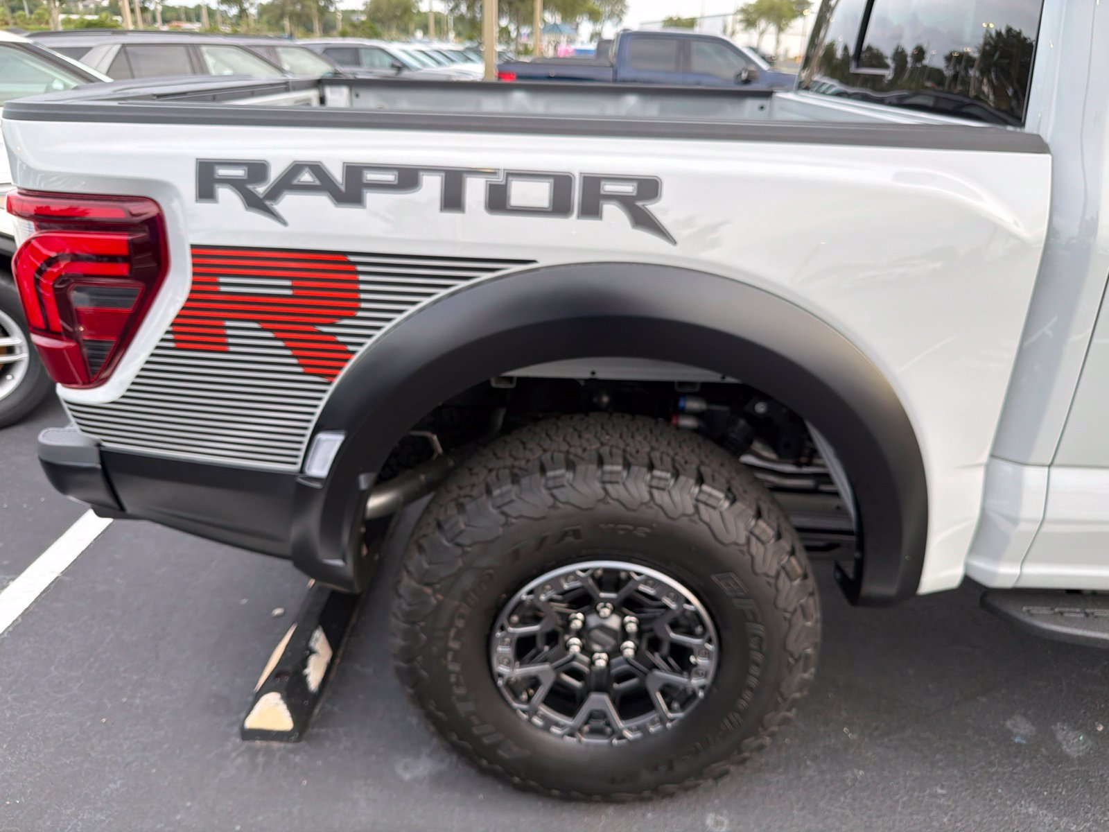 Used 2026 Ford F150 Raptor w/ Equipment Group 803A Raptor R AWD/4WD image 18