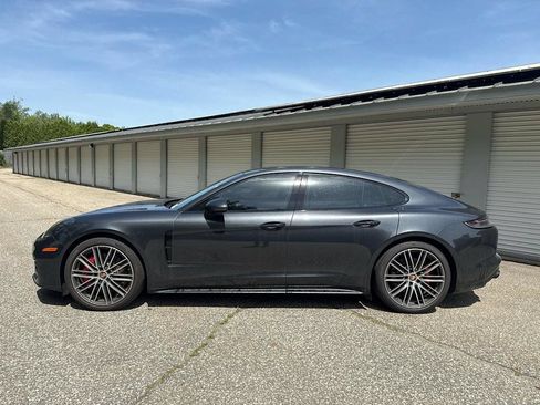 Used 2022 Porsche Panamera GTS w/ Premium Package AWD/4WD image 2