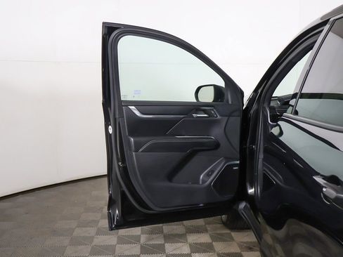 Used 2024 GMC Acadia Elevation image 22