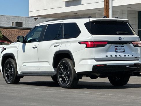 Certified 2026 Toyota Sequoia Limited w/ Tow Technology Package AWD/4WD image 5