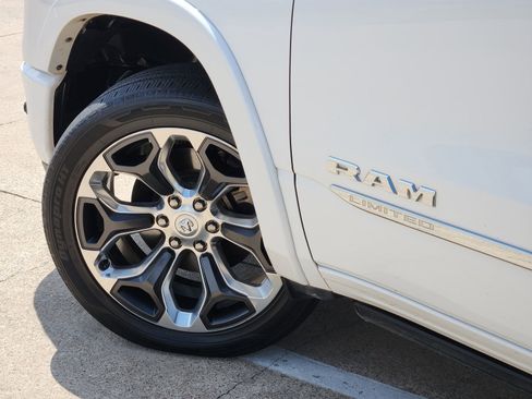 Used 2020 RAM 1500 Limited AWD/4WD image 17