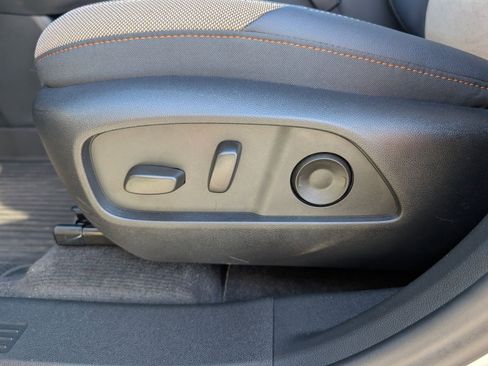 Used 2026 Chevrolet Equinox ACTIV AWD/4WD image 16