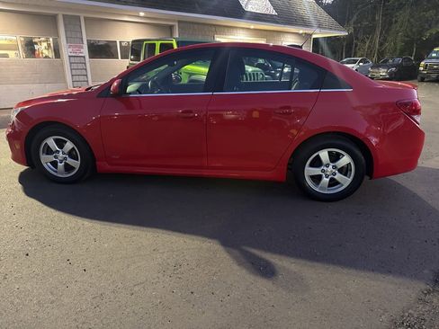 Used 2016 Chevrolet Cruze LT w/ Sun And Sound Package image 21