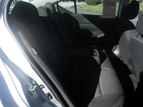 Used 2024 Nissan Altima 2.5 S image 22