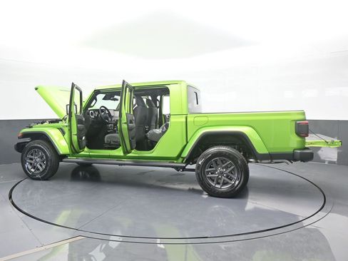 New 2026 Jeep Gladiator Sport image 69