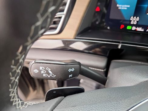 Used 2024 Volkswagen Atlas SE image 20