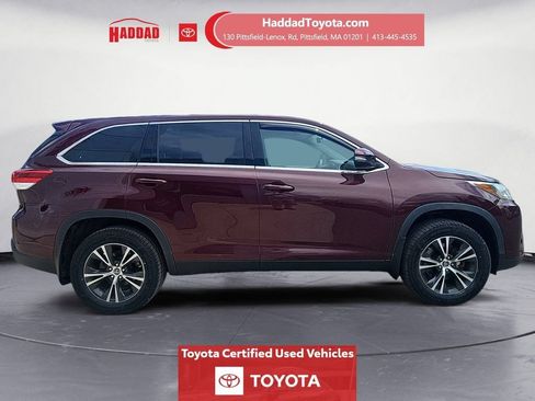 Certified 2019 Toyota Highlander LE AWD/4WD image 7