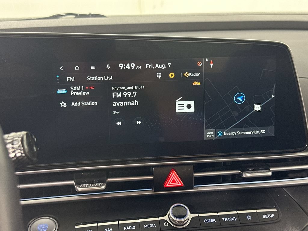 Used 2025 Hyundai Elantra SEL FWD image 30