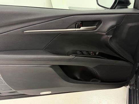 Used 2025 Toyota Camry XSE FWD image 30