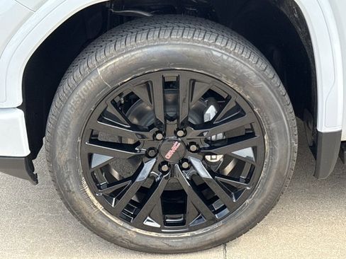 New 2026 GMC Sierra 1500 Denali w/ Denali Reserve Package AWD/4WD image 18
