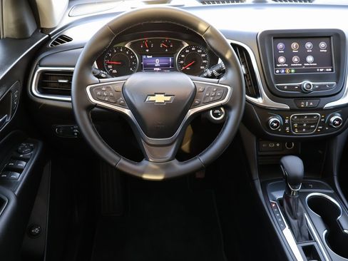Used 2023 Chevrolet Equinox LT image 20