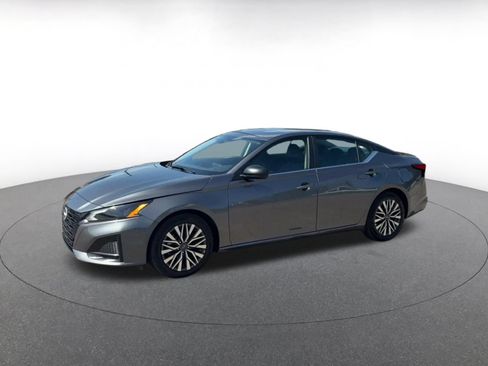 Used 2026 Nissan Altima 2.5 SV FWD image 6