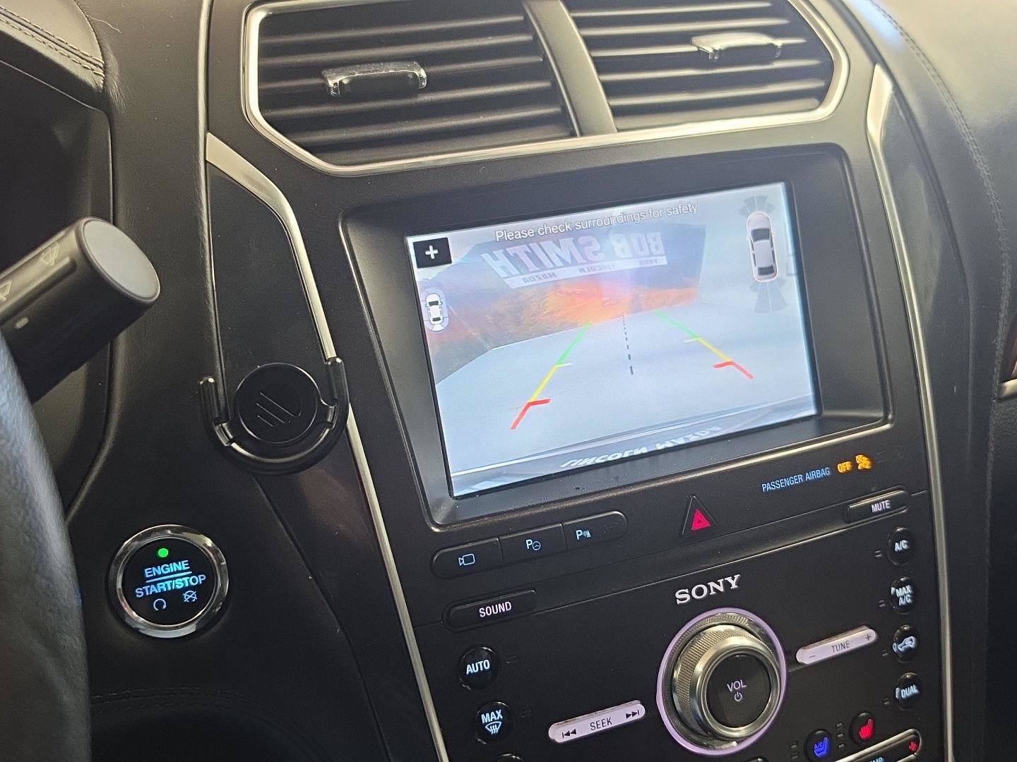 Used 2019 Ford Explorer Platinum AWD/4WD image 12