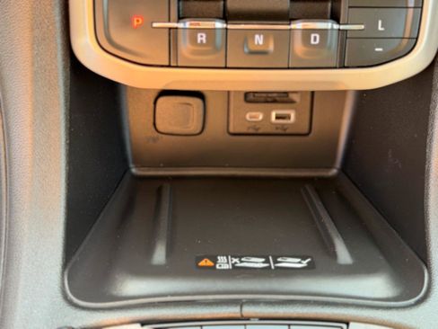 Used 2022 GMC Acadia Denali w/ GMC Pro Grade Package AWD/4WD image 35