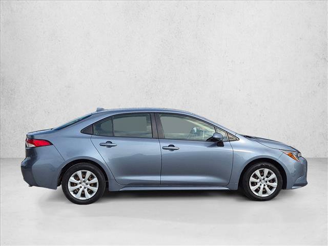 Used 2021 Toyota Corolla LE FWD image 4