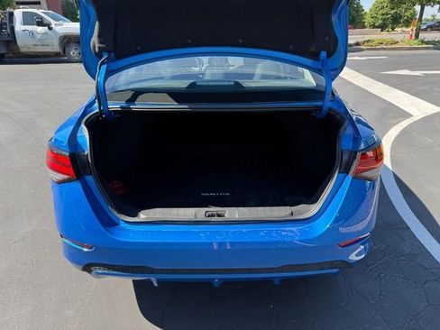 Used 2025 Nissan Sentra SV FWD image 5