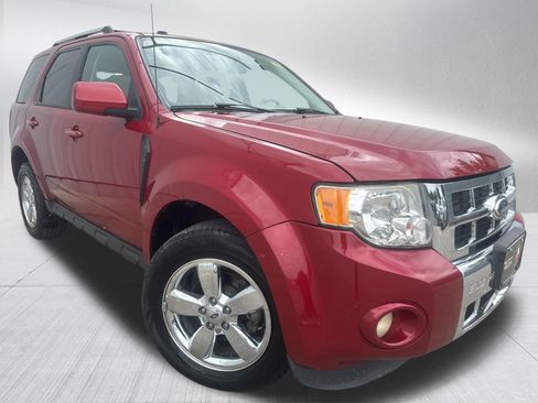 Used 2011 Ford Escape Limited w/ 302A Rapid Spec Order Code FWD image 3