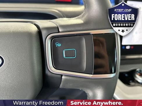 Used 2025 Ford Expedition Active RWD image 22