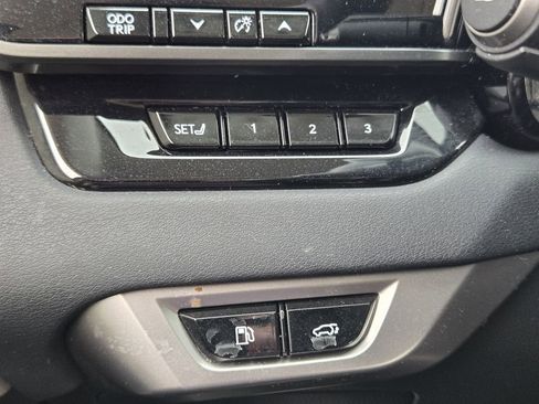 Used 2023 Lexus RX 350 Premium image 27