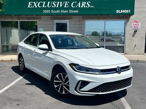 Used 2025 Volkswagen Jetta S FWD image 1