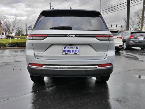 Used 2024 Jeep Grand Cherokee Laredo X w/ Luxury Tech Group I image 6