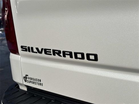 Used 2023 Chevrolet Silverado 1500 High Country w/ High Country Premium Package image 5