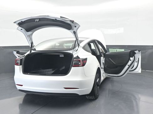 Used 2023 Tesla Model 3 Standard Range image 74