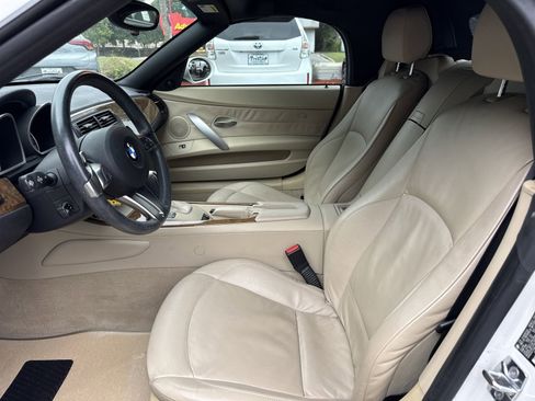 Used 2007 BMW Z4 3.0i RWD image 18